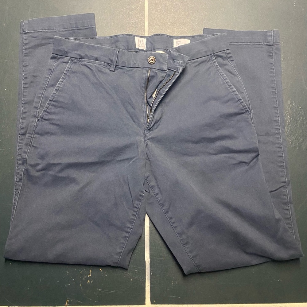 Gap khakis